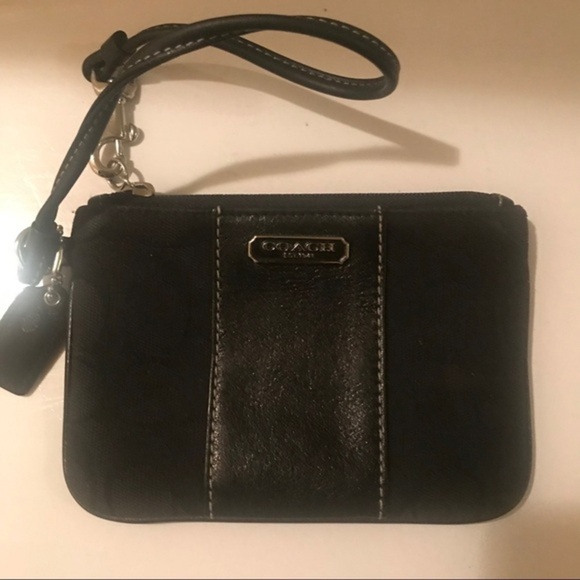 Coach  Wristlet Black - Picture 1 of 3